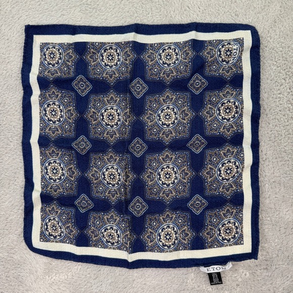ETON Italy Silk Pocket Square Blue Beige Medallion Pattern Mens Preppy Casual - Picture 1 of 4